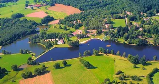 Aire de Camping-cars - Saint-Hilaire-les-Places 