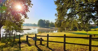 Aire de Camping-cars - Saint-Hilaire-les-Places 