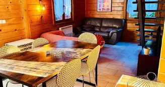 Gite-2,-salon-salle-a-manger