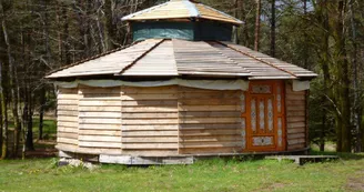 Yourte de la Ferme de Vassivière (2 personnes)_2
