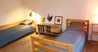 Chambre 2 lits simples à l'étage