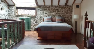 chambre de 3 personnes à l'étage