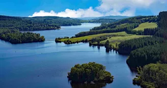 Aérienne_Lac_Vassiviere illustration 