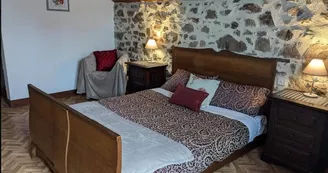 La maison des étangs Ladignac chambre 1