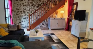 La maison des étangs Ladignac salon