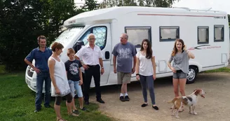 aire-de-service-camping-car-saint-loup-du-gast-53-1