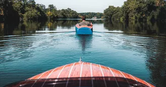 Bateau_Dandy_sur_la_Mayenne-CP-Lezbroz_-_Teddy_Verneuil_-_Mayenne_Tourisme-8196-1920px