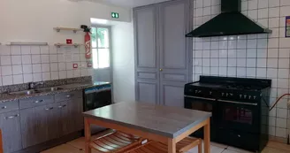 GÎTE ÉTAPE ET SÉJOUR - LE CHATEAU DU BOURG