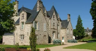 GÎTE ÉTAPE ET SÉJOUR - LE CHATEAU DU BOURG
