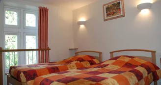 GÎTE ÉTAPE ET SÉJOUR - LE CHATEAU DU BOURG