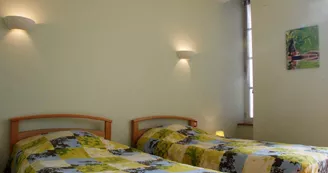 GÎTE ÉTAPE ET SÉJOUR - LE CHATEAU DU BOURG