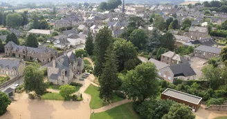 GÎTE ÉTAPE ET SÉJOUR - LE CHATEAU DU BOURG