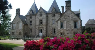 GÎTE ÉTAPE ET SÉJOUR - LE CHATEAU DU BOURG