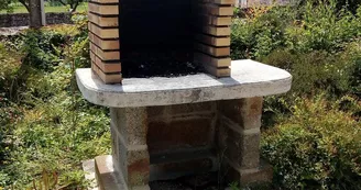 GÎTE ÉTAPE ET SÉJOUR - LE CHATEAU DU BOURG