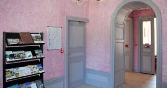 GÎTE ÉTAPE ET SÉJOUR - LE CHATEAU DU BOURG