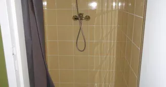 GÎTE DE GROUPE - LE VAL D'ERVE