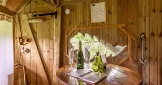 Domaine-des-vaulx-cabanes-arbres-002