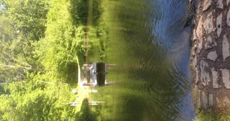 En attendant le bac à chaines, St-Pierre-des-Nids