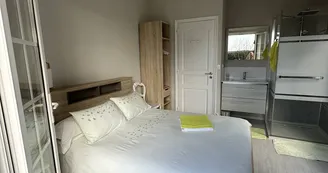 Chambre la Rez de Jardin avec entrée indépendante