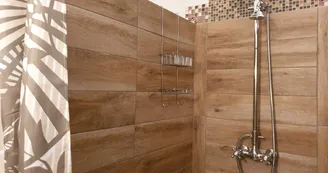 Salle d'eau - Chambre Urgaflore