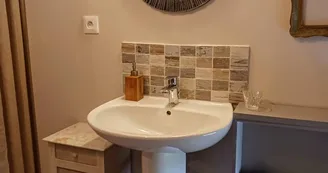 Salle d'eau chambre Gaya Viva