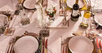 Table-d-Hotes---Chambre-hotes-les-Quatre-Siecles-Herce-53