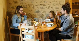 Petit déjeuner table d'hôte