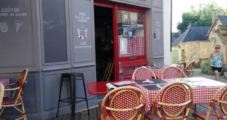 HLO53-bistrotcafetcouetteexterieur