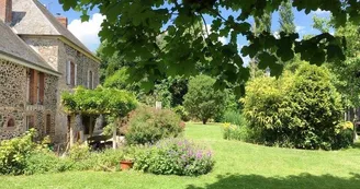 chambre-d-hote-the-white-house-chatillon-sur-colmont-53-hlo-5