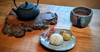 Dessert daifuku et thé japonais