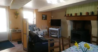 LES HORTENSIAS ROSES - STE MARIE DU BOIS