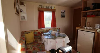 IMG_3727 Bluebird Salon