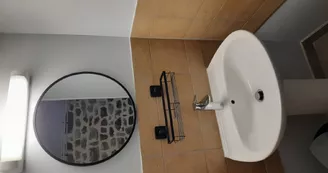 Espace sanitaire - Aire naturelle de Camping du Joli Pré