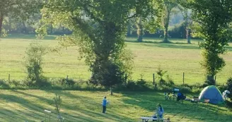 Aire naturelle de Camping du Joli Pré