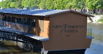 Le bateau lavoir Saint-Julien Laval