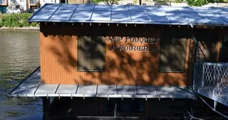 Le bateau lavoir Saint-Julien Laval