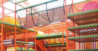 © Base de loisirs du Lac de Caniel