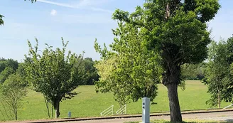 72-Sarthe-Aire-CampingCarPark-Luche-Pringe-Aire3