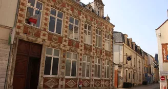 Hotel-Courtin-de-Torsay-La-Ferte-Bernard-72-PCU-1-3