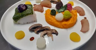 Poisson en croûte provençale et petits légumes