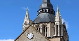 Église Notre-Dame de Fresnay-sur-Sarthe